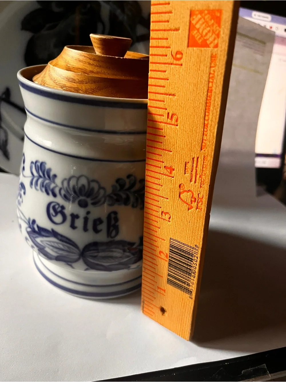 Blue Onion Grieb Flour Canister with Wooden Lid Wallendorf porcelain Jar